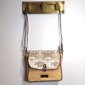 Sixtease Vintage Style Genuine Leather Crossbody/Satchel Bag.